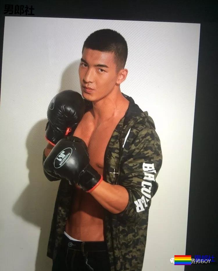 190CM北体大鼻子体育生，D罩杯胸肌实力强大 - 51虹马