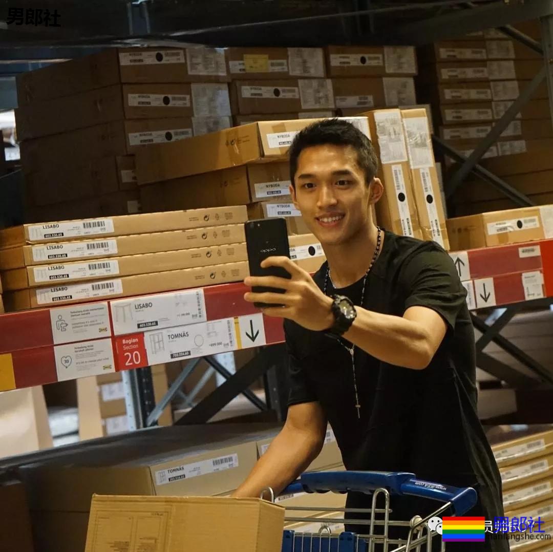 帅过谌龙,大过林丹?97年羽毛球小鲜肉实力圈粉 - 51虹马 帅过谌龙,大过林丹?97年羽毛球小鲜肉实力圈粉 - 51虹马