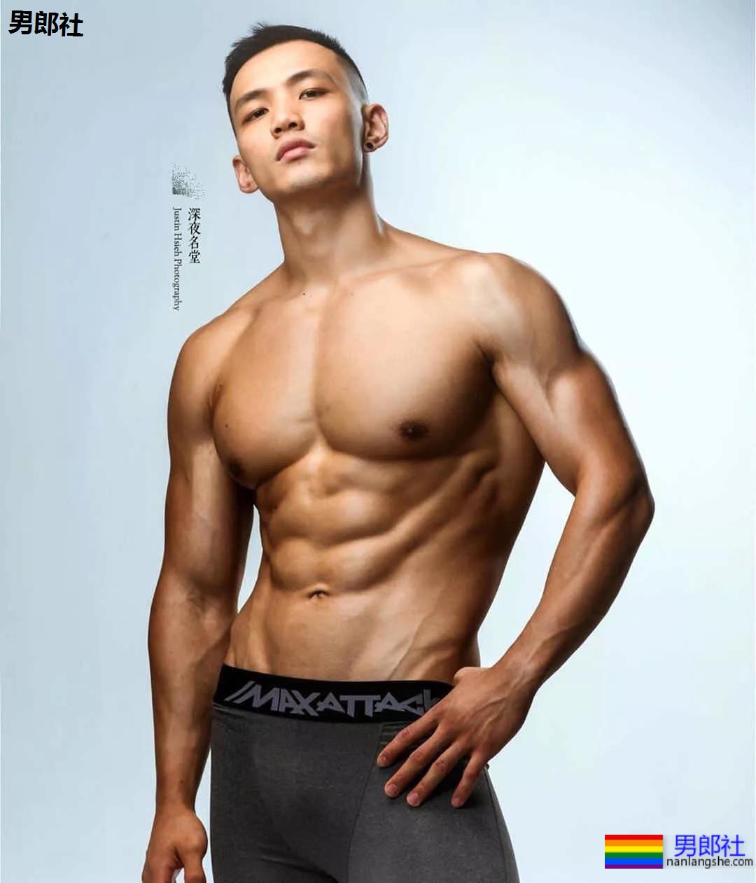 这样的男人我可以舔到射 - 51虹马