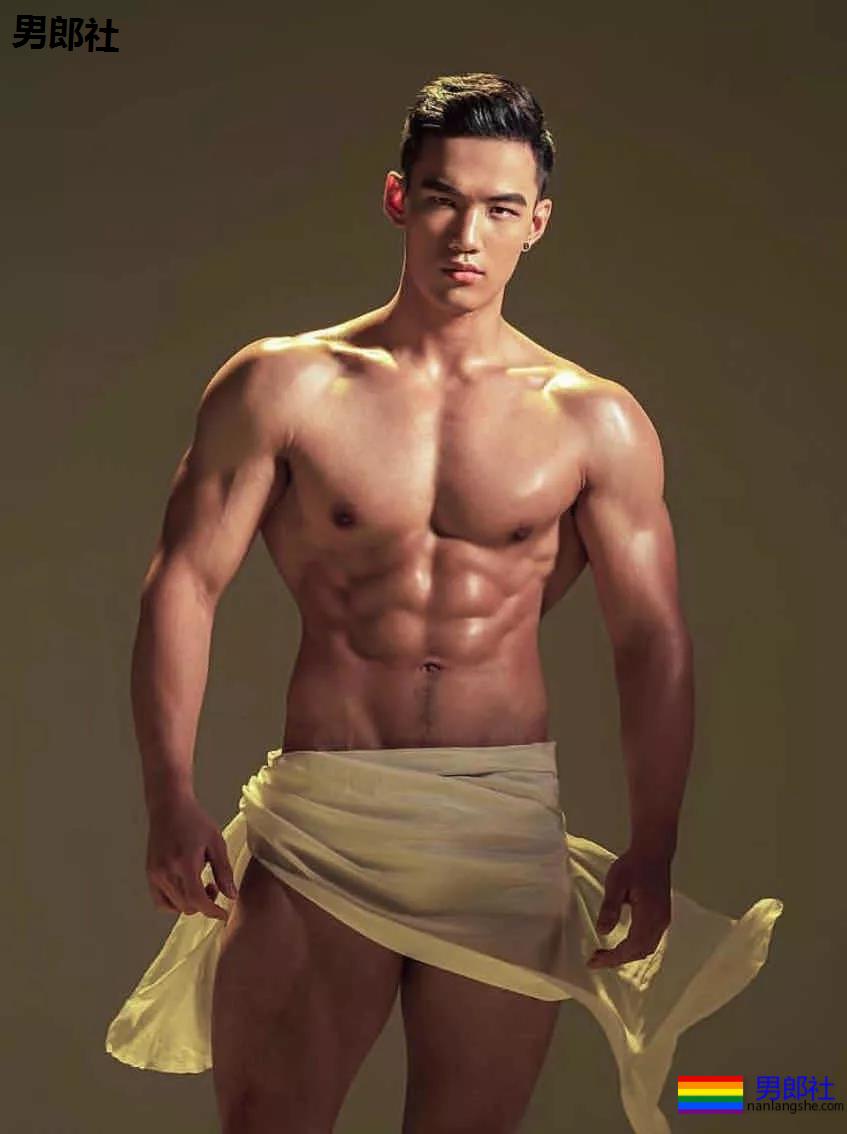 这样的男人我可以舔到射 - 51虹马