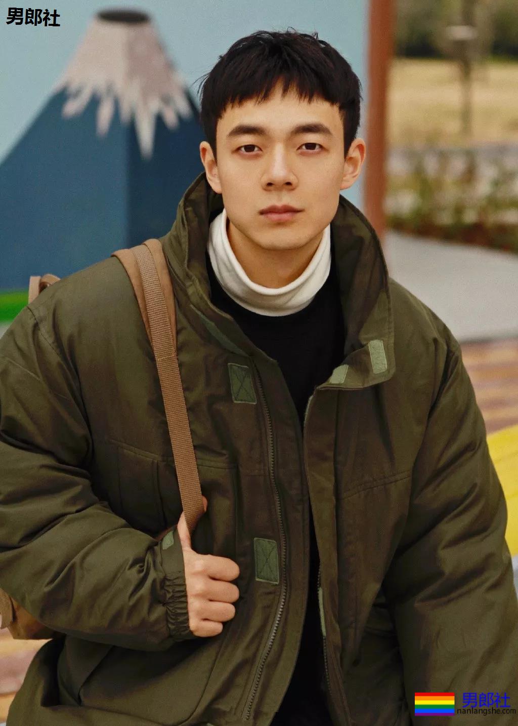 寸头痞帅网红博主短裤照遭盯档，奶白腹肌太A了！ - 51虹马