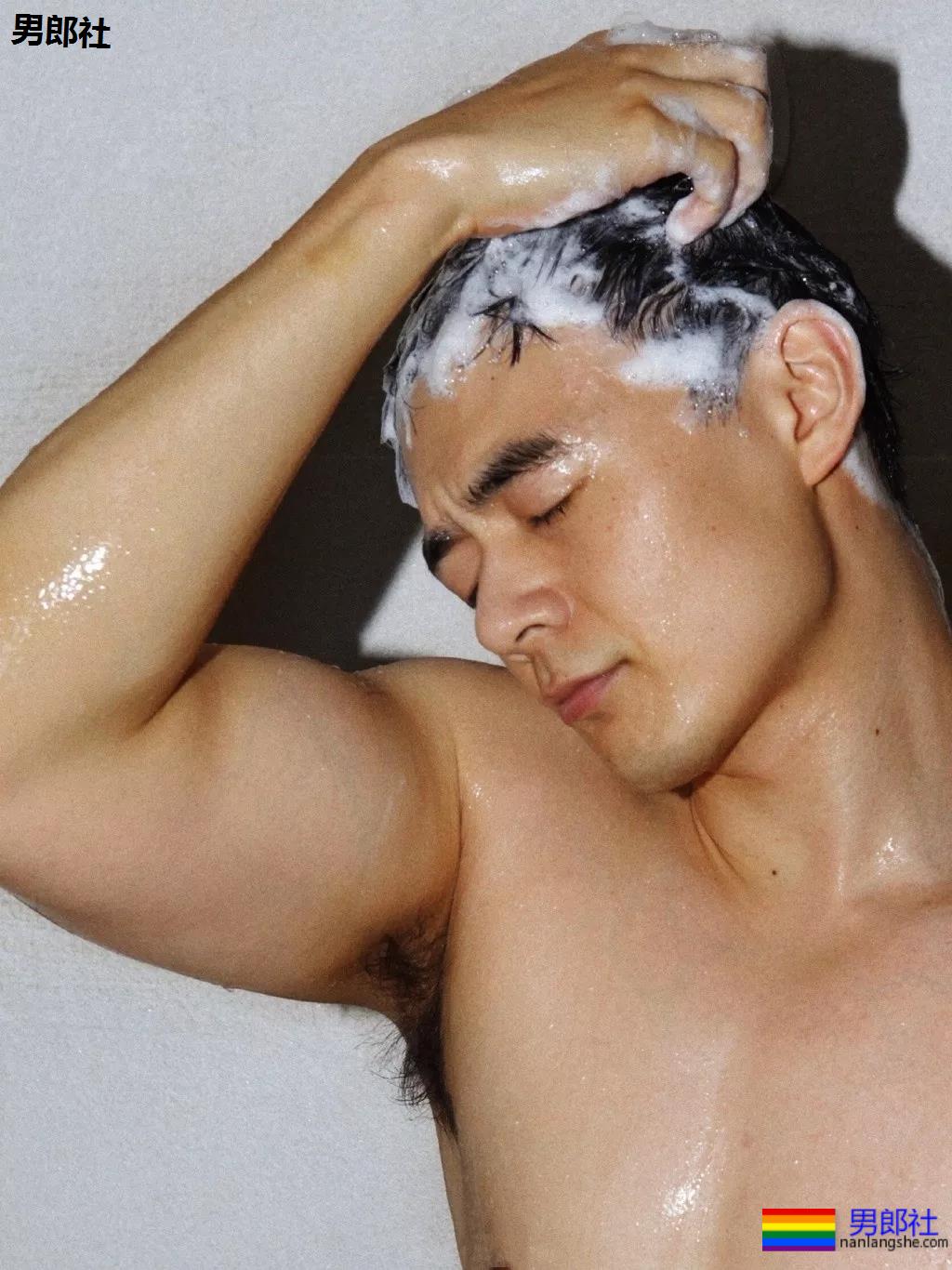 寸头痞帅网红博主短裤照遭盯档，奶白腹肌太A了！ - 51虹马