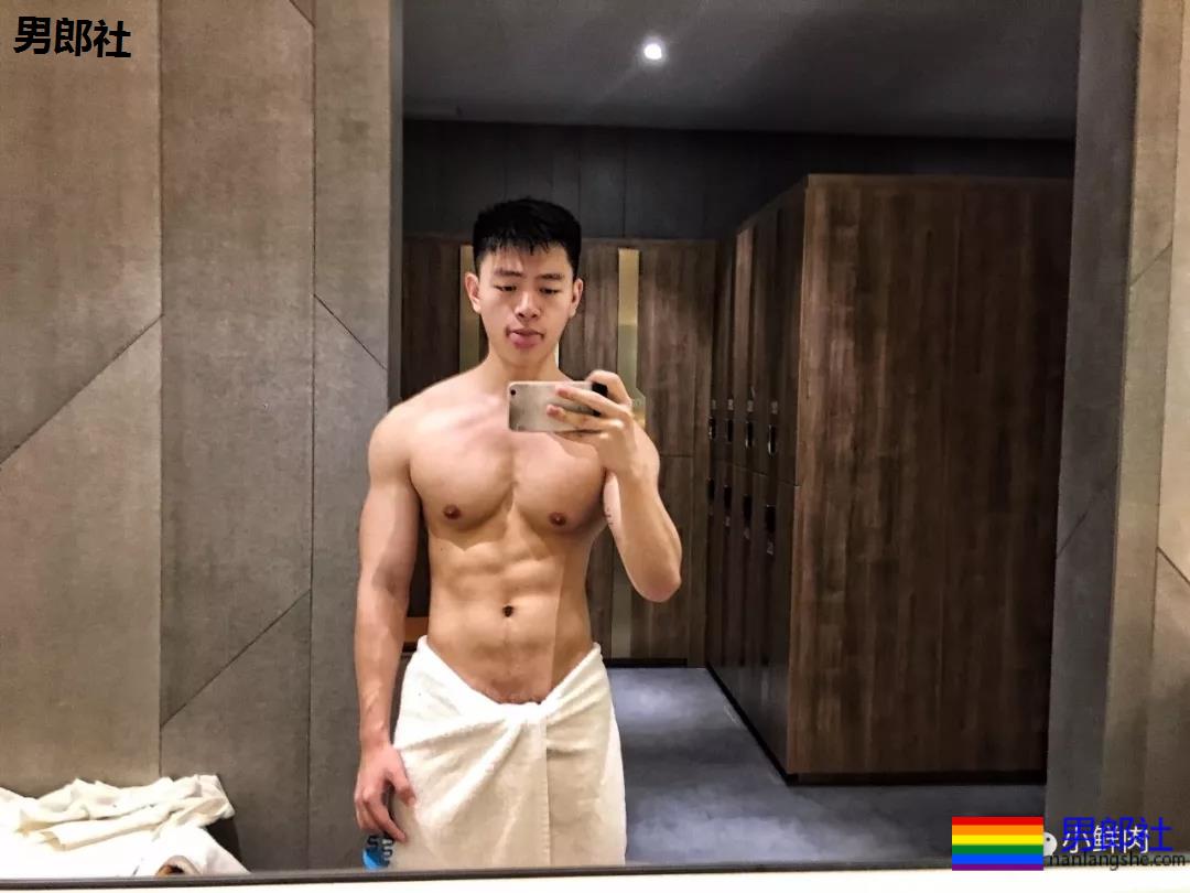 我的快乐来源于Instagram和推特…… - 51虹马