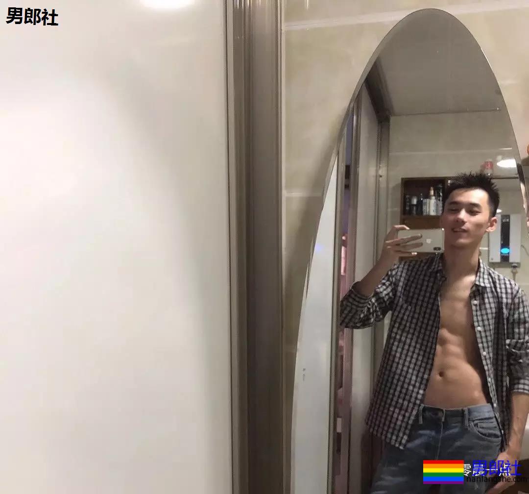 前男友除了活好一无是处,花着我的钱撩别的受。 - 51虹马 前男友除了活好一无是处,花着我的钱撩别的受。 - 51虹马