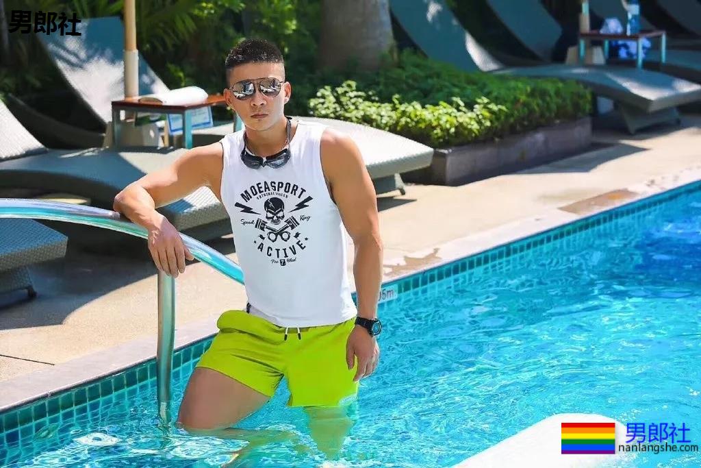 上过《康熙来了》的寸头筋肉名媛，翘臀腱子肉身材火辣十足！-51虹马