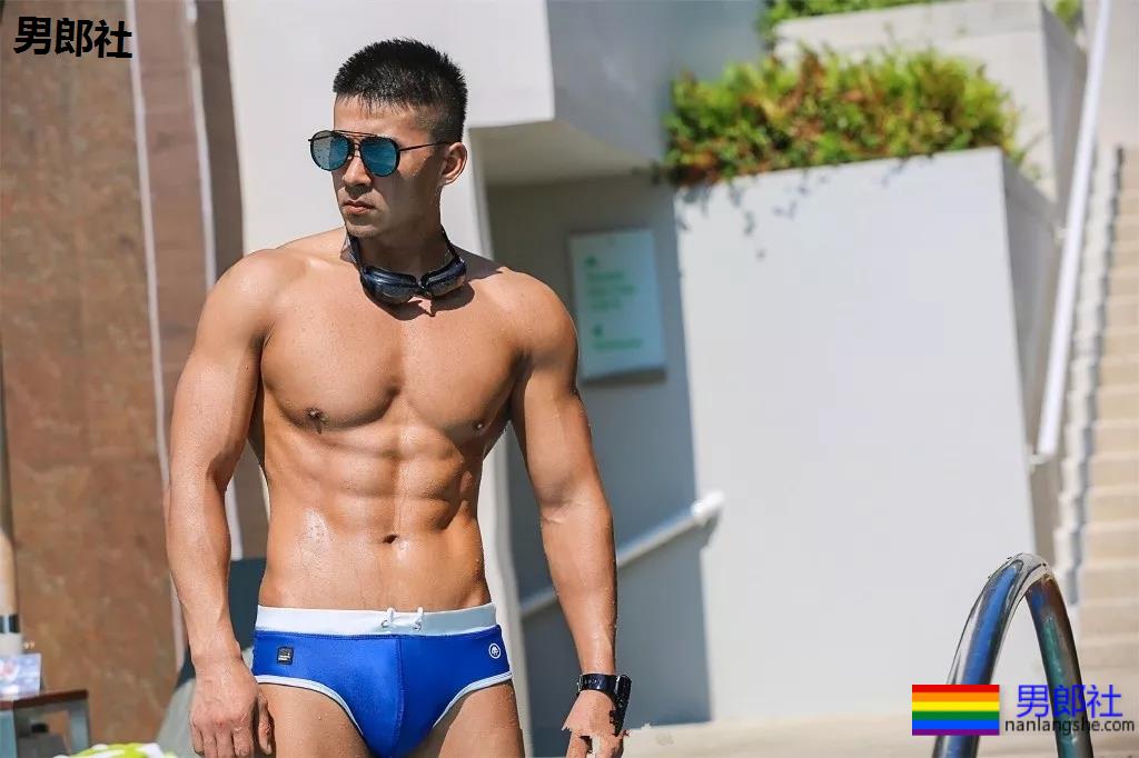 上过《康熙来了》的寸头筋肉名媛，翘臀腱子肉身材火辣十足！ - 51虹马