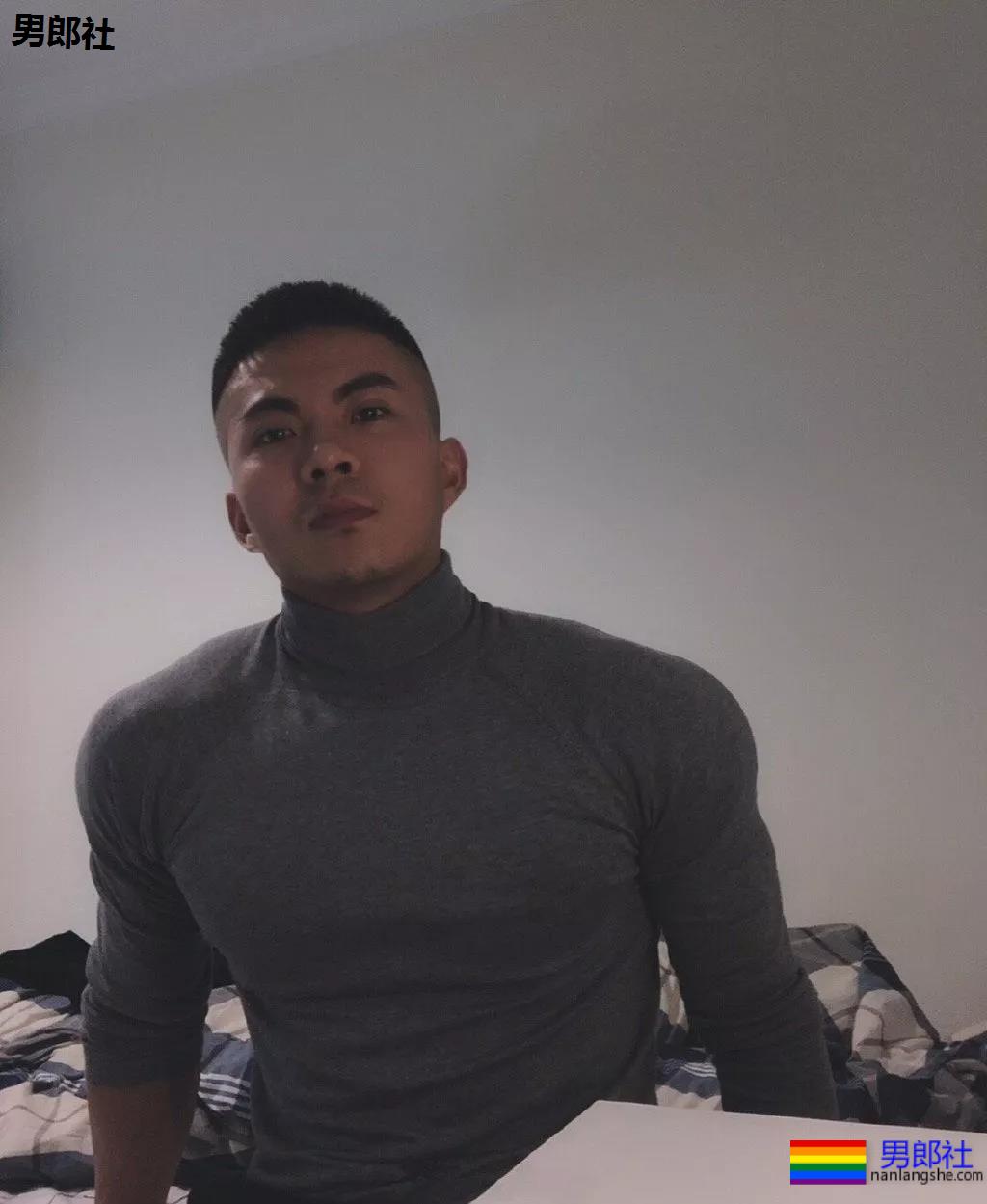 上过《康熙来了》的寸头筋肉名媛，翘臀腱子肉身材火辣十足！ - 51虹马