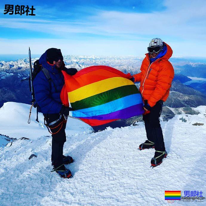 这位小哥要在七大洲的最高峰上升起彩虹旗 - 51虹马