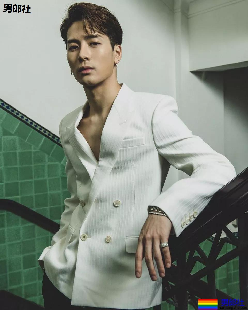 王嘉尔登美国大刊，好帅我心动了！ - 51虹马