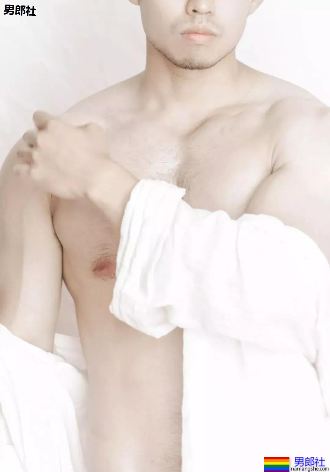 林丹居然拍这样让人躁动的小片片？！的旺盛的毛发让我吞了一大口...... - 51虹马