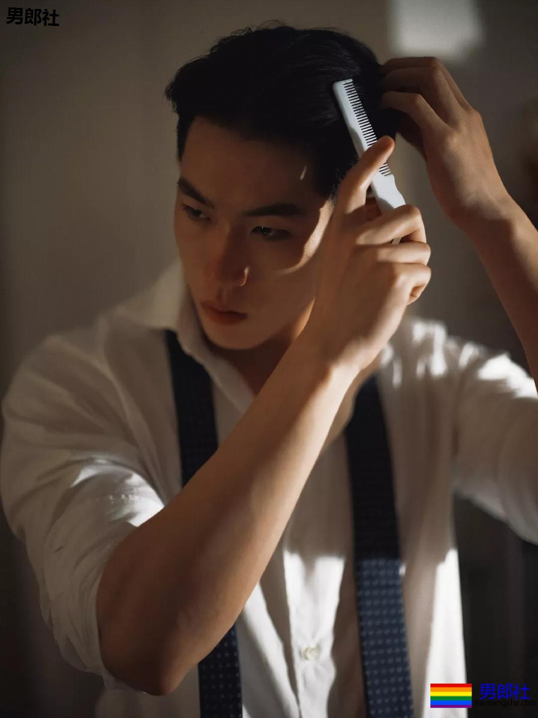 公狗腰麒麟臂的健身肌肉男 - 51虹马