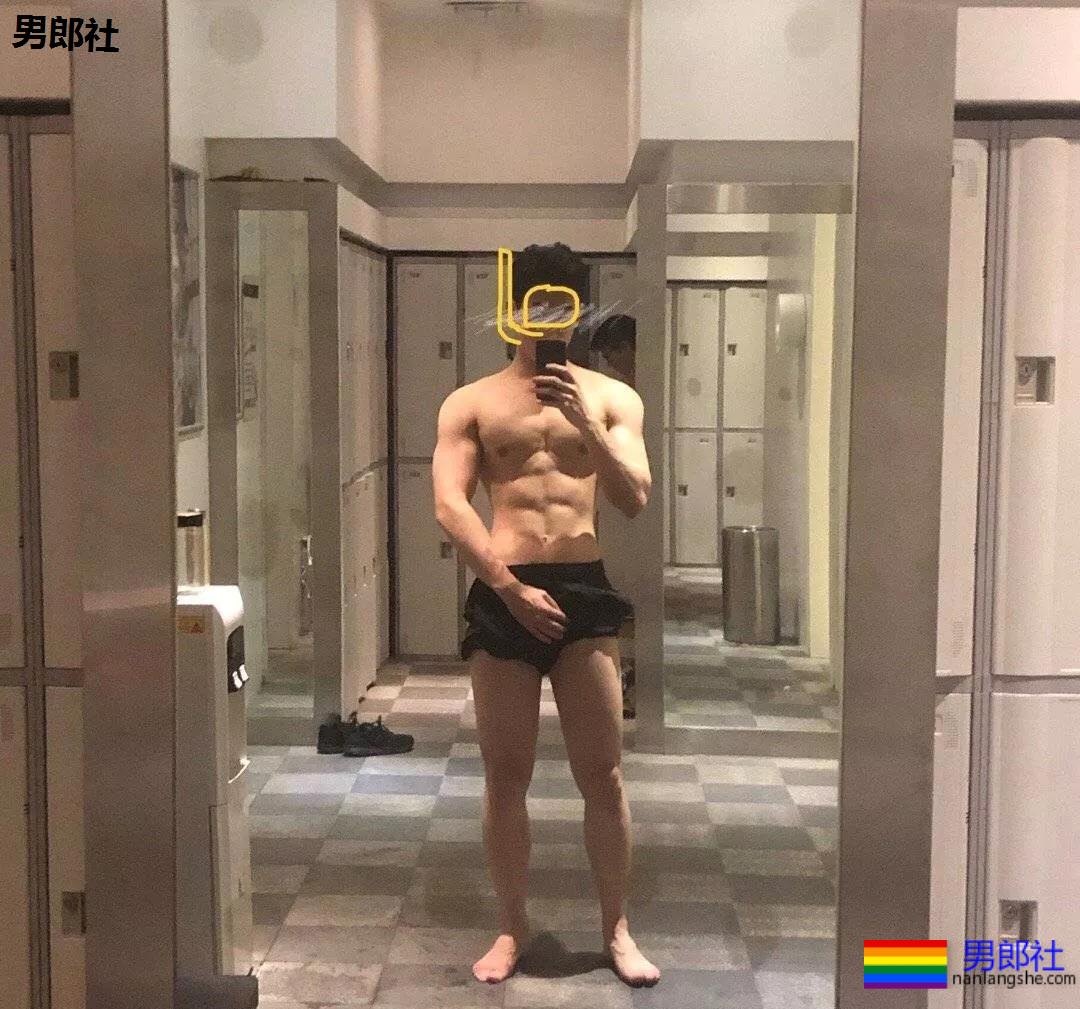 公狗腰麒麟臂的健身肌肉男 - 51虹马