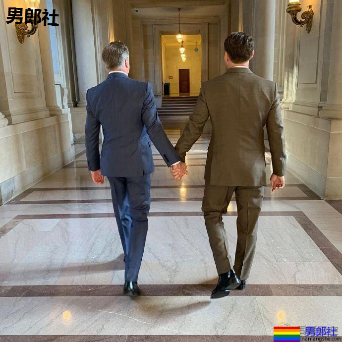 NBA首位同志CEO与伴侣成婚，旧金山市长证婚 - 51虹马