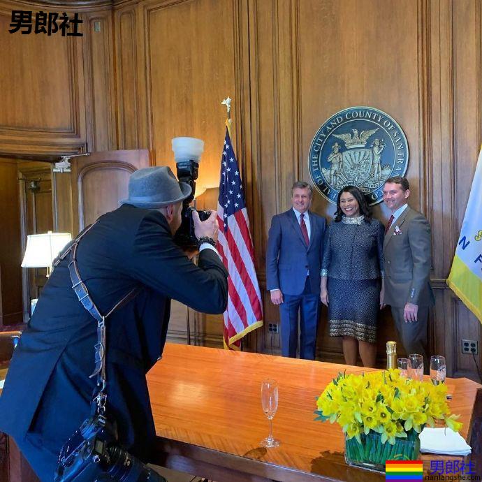 NBA首位同志CEO与伴侣成婚，旧金山市长证婚 - 51虹马