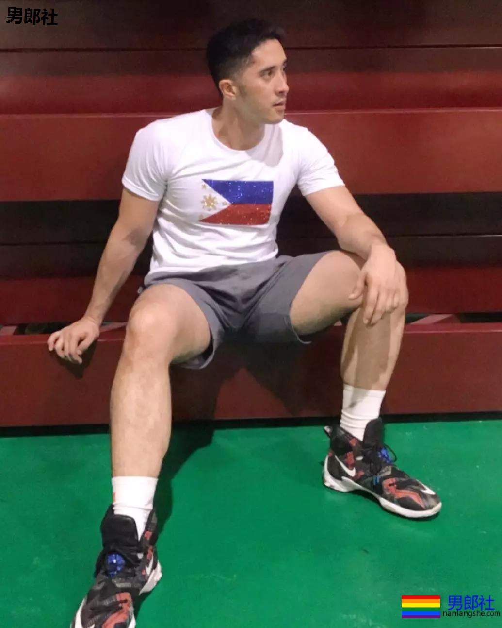 菲律宾警员颜肉俱佳参选全球先生,泳池照A爆了 - 51虹马 菲律宾警员颜肉俱佳参选全球先生,泳池照A爆了 - 51虹马