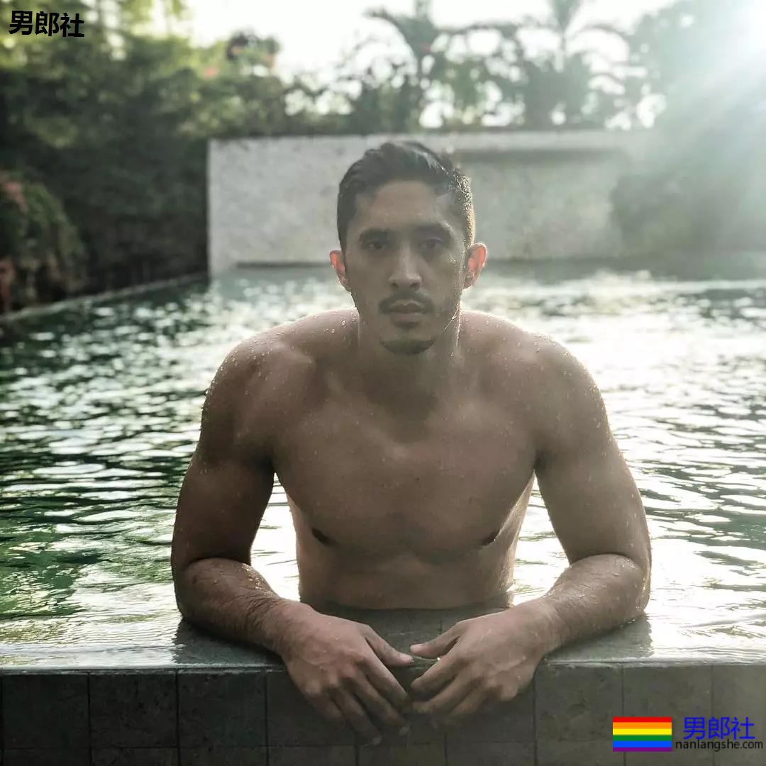 菲律宾警员颜肉俱佳参选全球先生,泳池照A爆了 - 51虹马 菲律宾警员颜肉俱佳参选全球先生,泳池照A爆了 - 51虹马