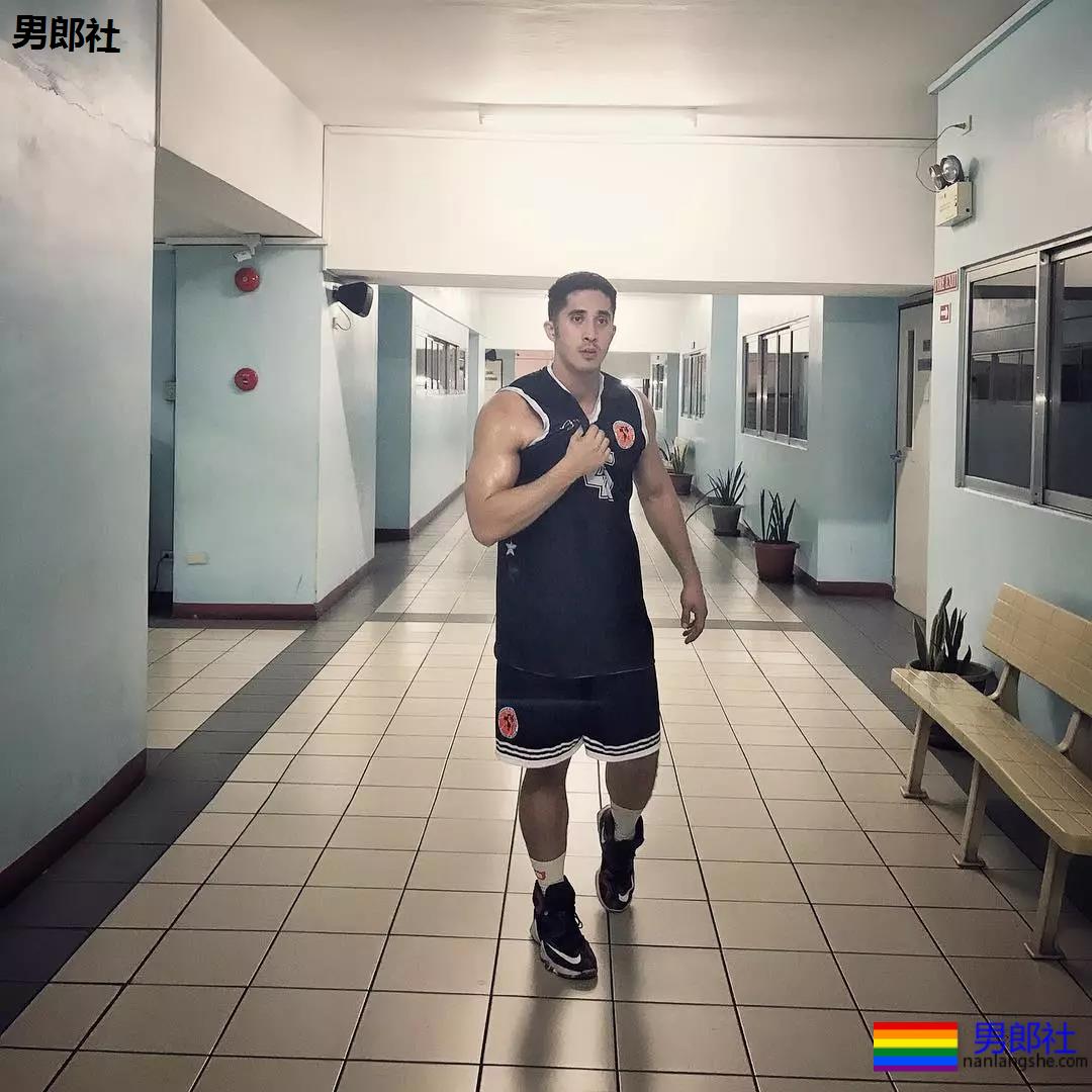 菲律宾警员颜肉俱佳参选全球先生,泳池照A爆了 - 51虹马 菲律宾警员颜肉俱佳参选全球先生,泳池照A爆了 - 51虹马