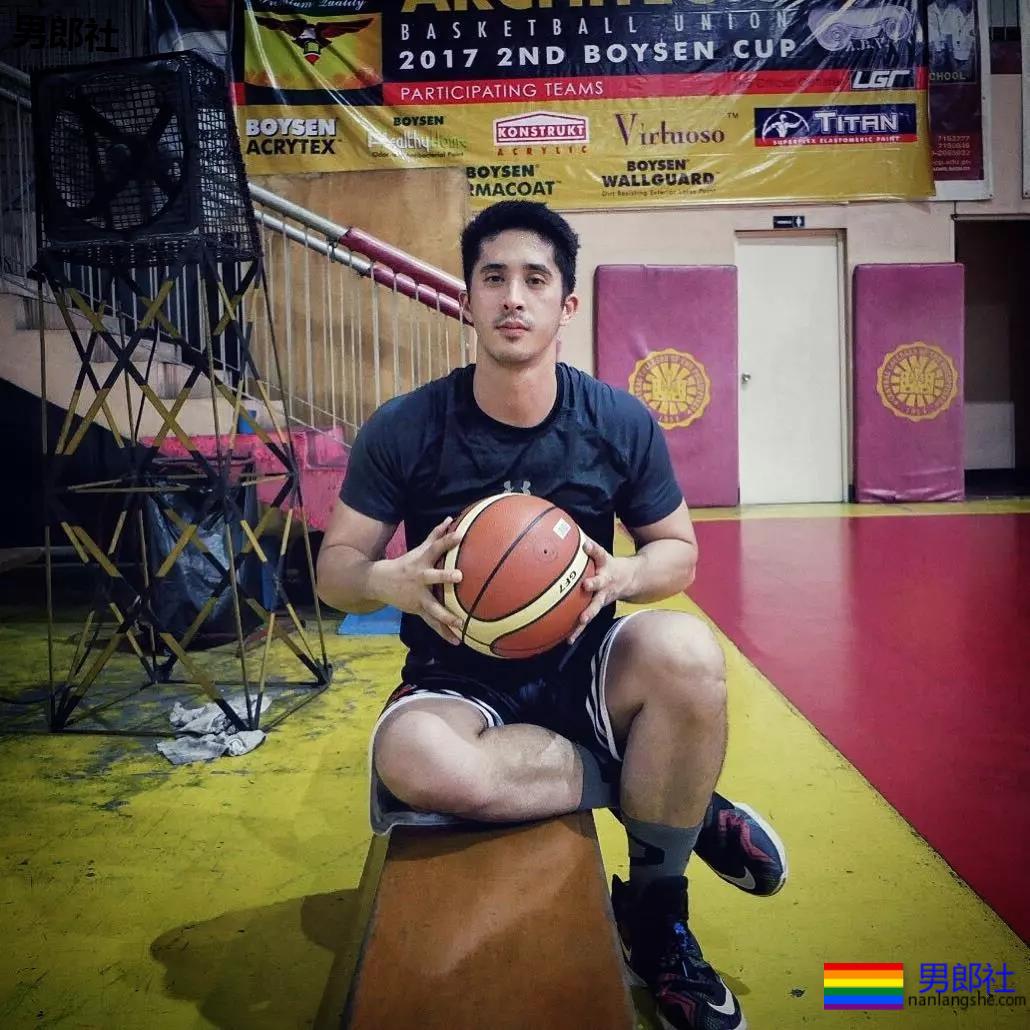 菲律宾警员颜肉俱佳参选全球先生,泳池照A爆了 - 51虹马 菲律宾警员颜肉俱佳参选全球先生,泳池照A爆了 - 51虹马