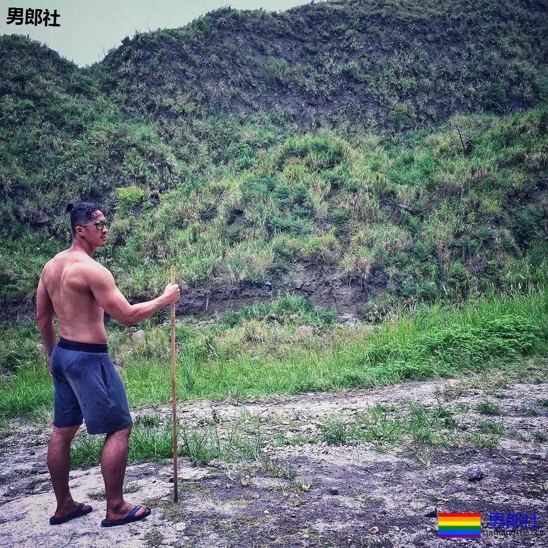 菲律宾警员颜肉俱佳参选全球先生,泳池照A爆了 - 51虹马 菲律宾警员颜肉俱佳参选全球先生,泳池照A爆了 - 51虹马