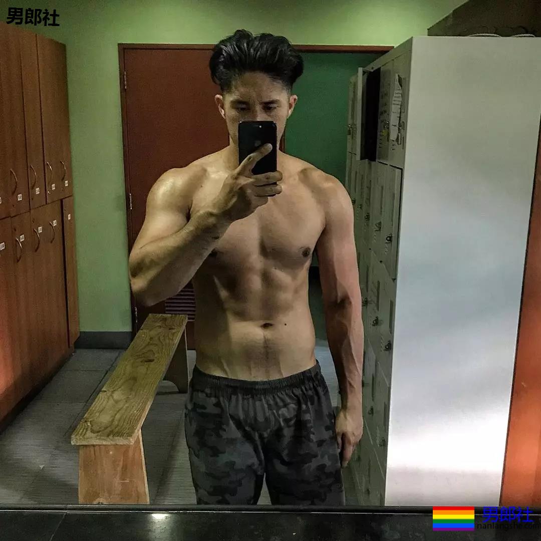 菲律宾警员颜肉俱佳参选全球先生,泳池照A爆了 - 51虹马 菲律宾警员颜肉俱佳参选全球先生,泳池照A爆了 - 51虹马