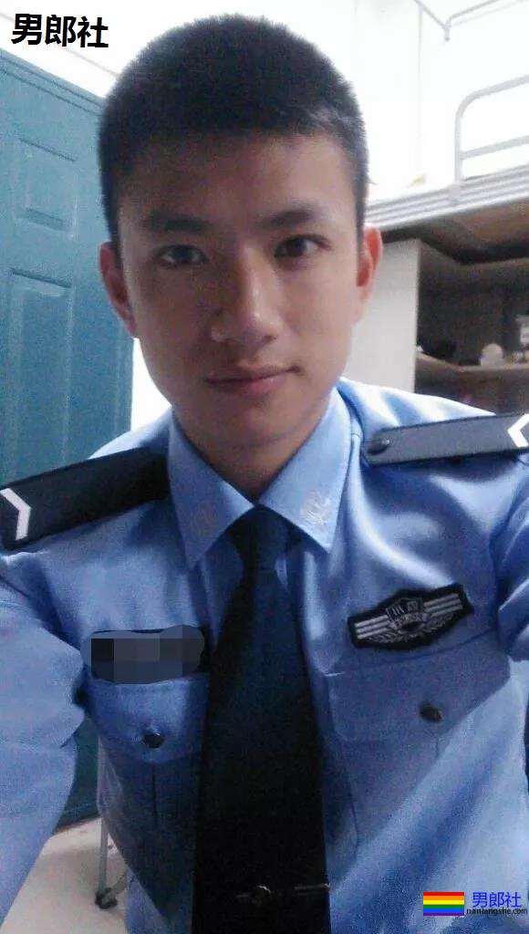 制服王者的男女通杀！隐藏在警服下的神仙颜值的帅哥，A爆爆爆了！ - 51虹马