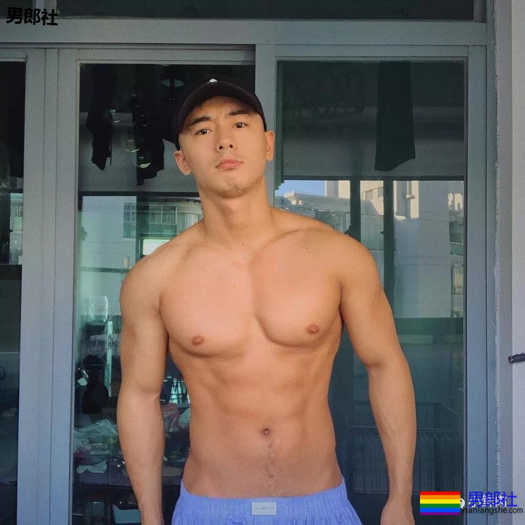 网红帅哥Hardy2019年硬照一览！ - 51虹马