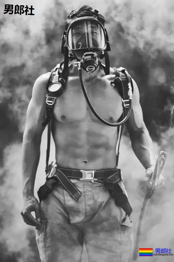 【盘点】警察厕所遭偷拍丨多地消防员为公益脱衣 - 51虹马