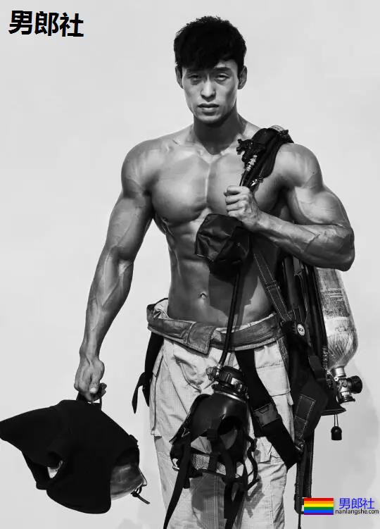 【盘点】警察厕所遭偷拍丨多地消防员为公益脱衣 - 51虹马