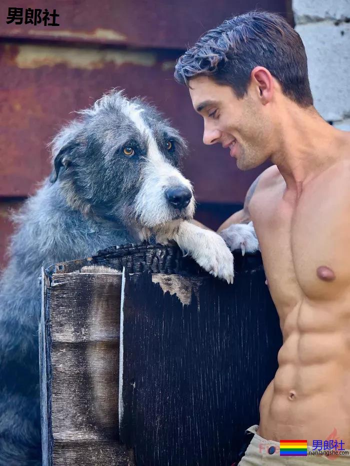 【盘点】警察厕所遭偷拍丨多地消防员为公益脱衣 - 51虹马