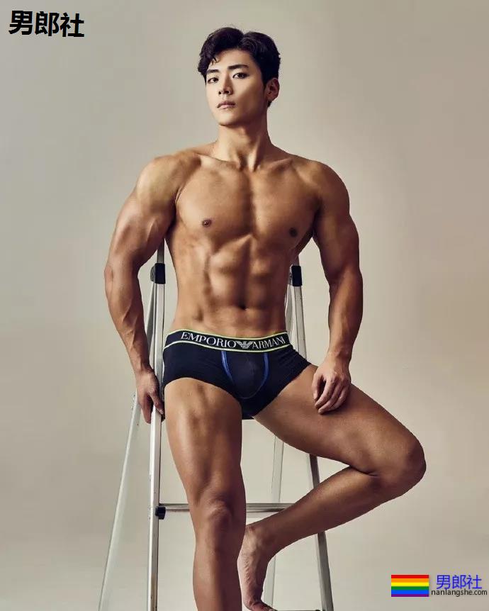 帅气的脸庞，优雅的线条，韩国健身教练 - 51虹马