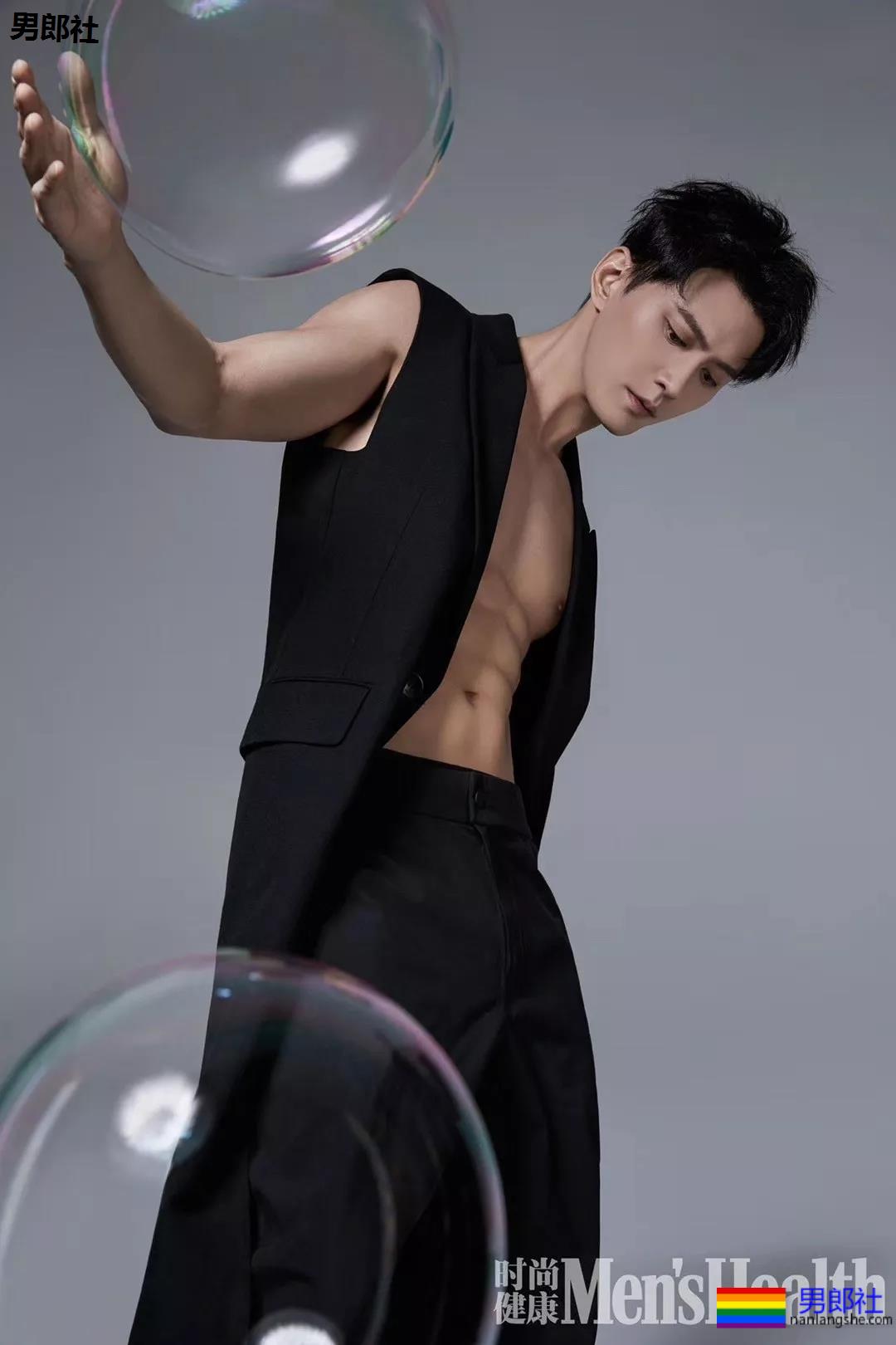 八块腹肌太平洋宽肩上热搜！白宇新剧《蓬莱间》，男配都是超A宝藏男！ - 51虹马