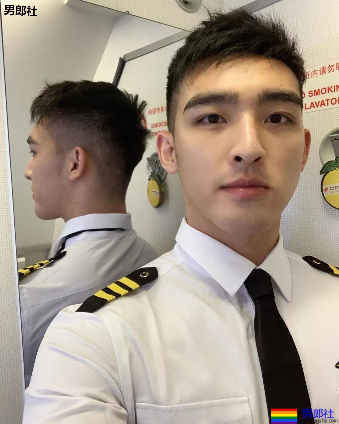 樊野毛若懿合拍硬照写真，筋肉名媛双合体，这次我押谁呢？ - 51虹马