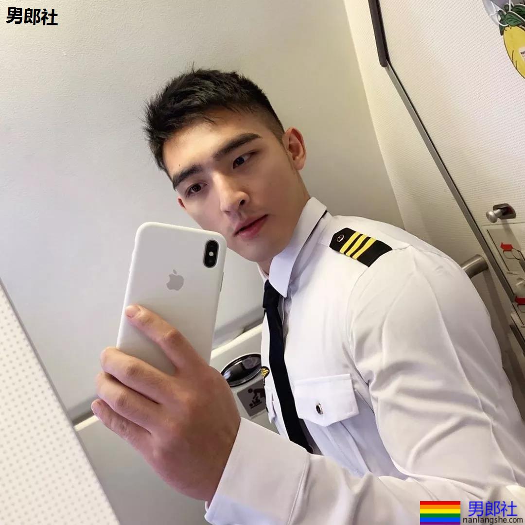 樊野毛若懿合拍硬照写真，筋肉名媛双合体，这次我押谁呢？ - 51虹马