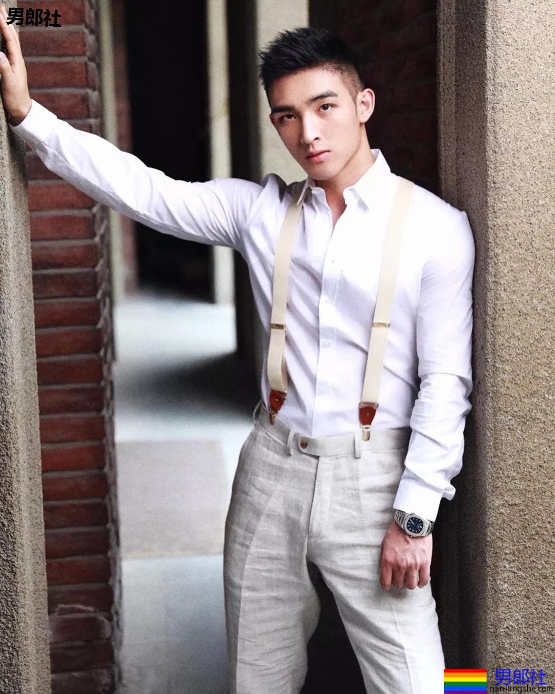 樊野毛若懿合拍硬照写真，筋肉名媛双合体，这次我押谁呢？ - 51虹马