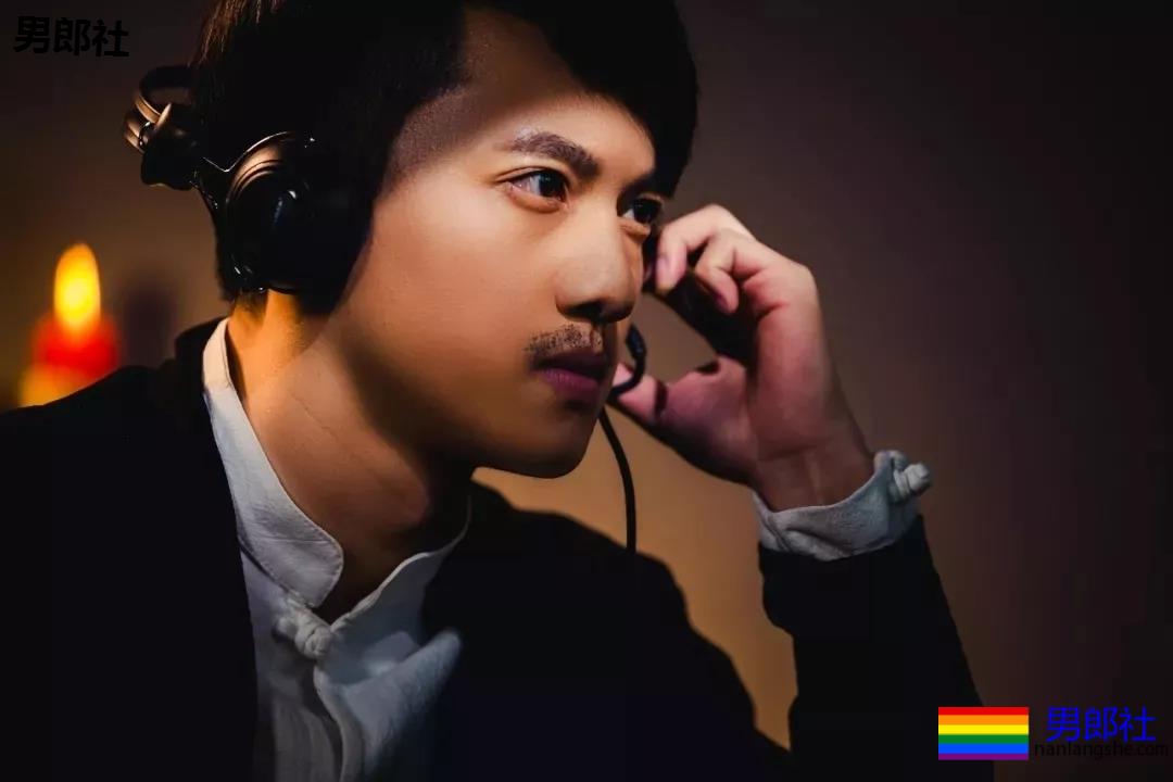 偷窥成瘾，同志电影『破蛹』 - 51虹马