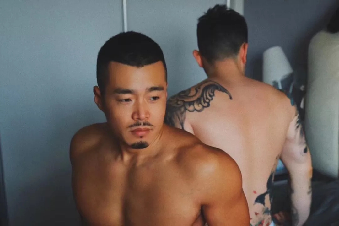 同志故事：穷小子爱上富二代，会有怎样的结果？-51虹马