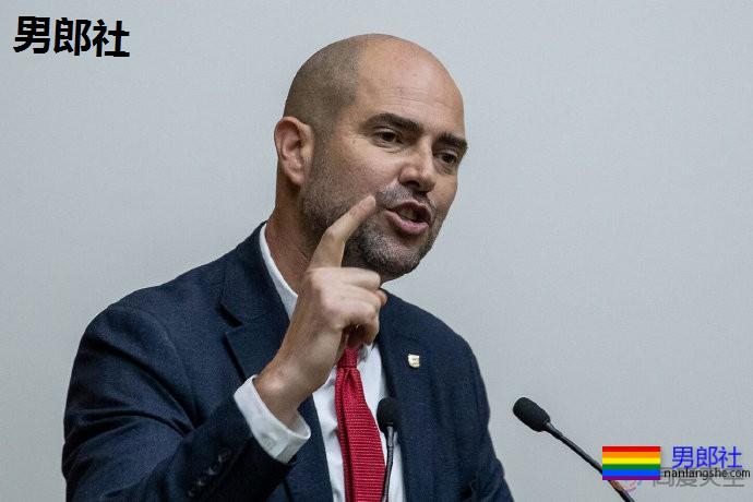 以色列数千学生怒怼教育部长恐同言论 - 51虹马