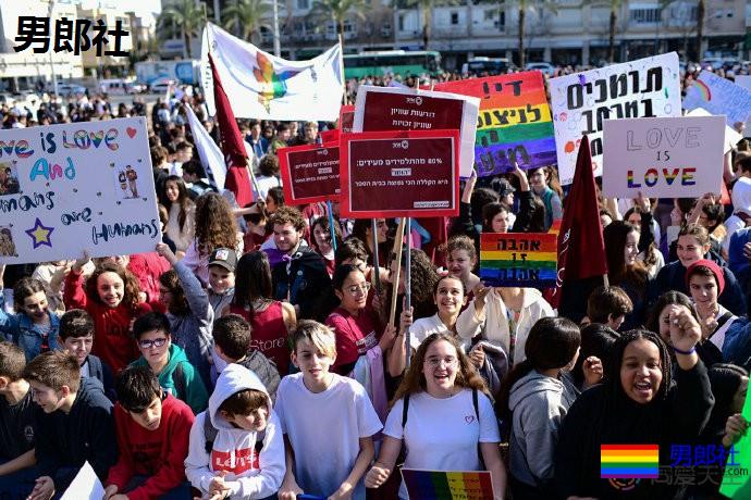 以色列数千学生怒怼教育部长恐同言论 - 51虹马