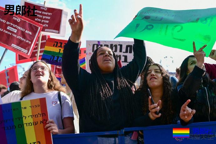 以色列数千学生怒怼教育部长恐同言论 - 51虹马