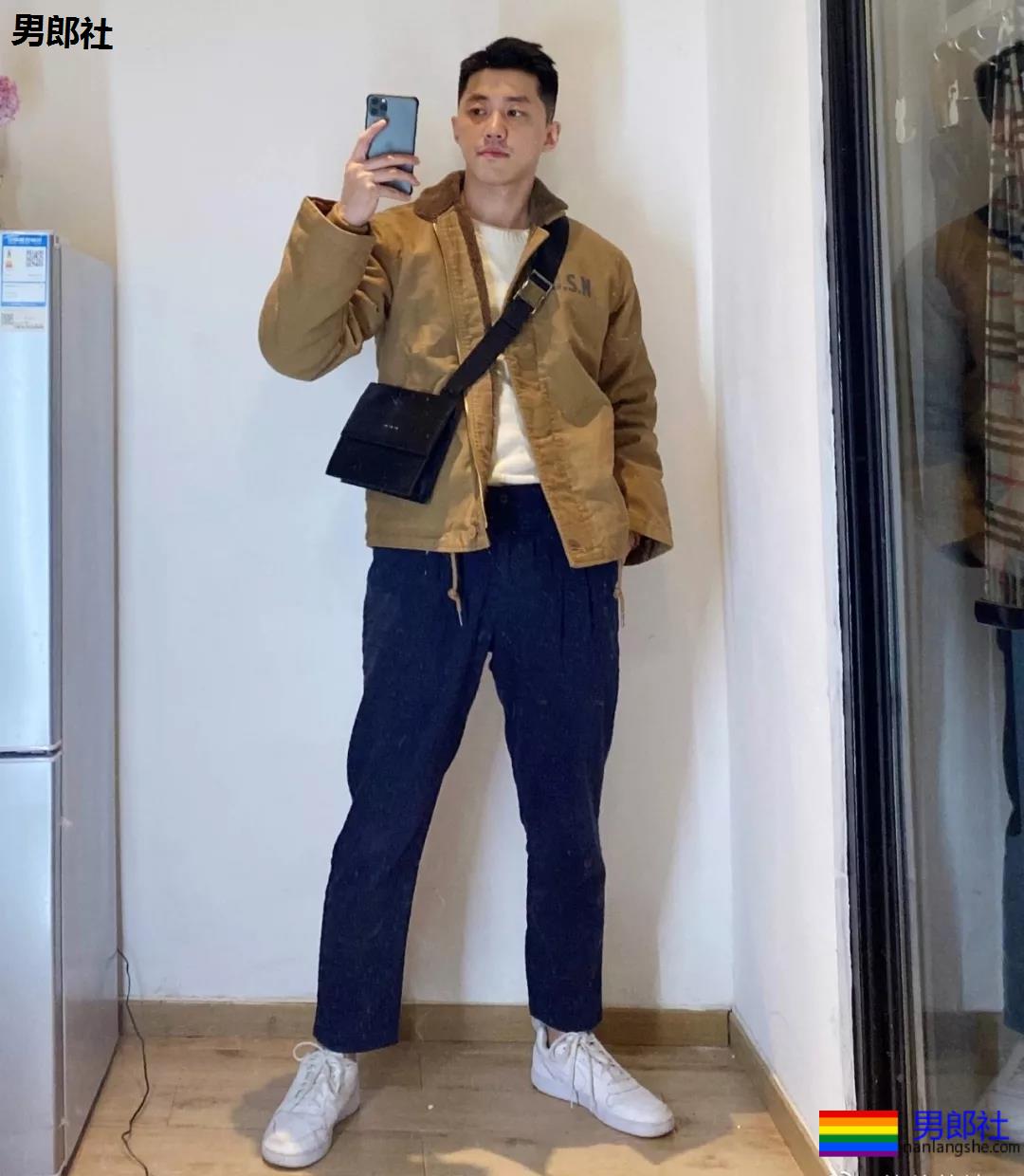 假期到了，肌肉小哥哥也连续上线 - 51虹马