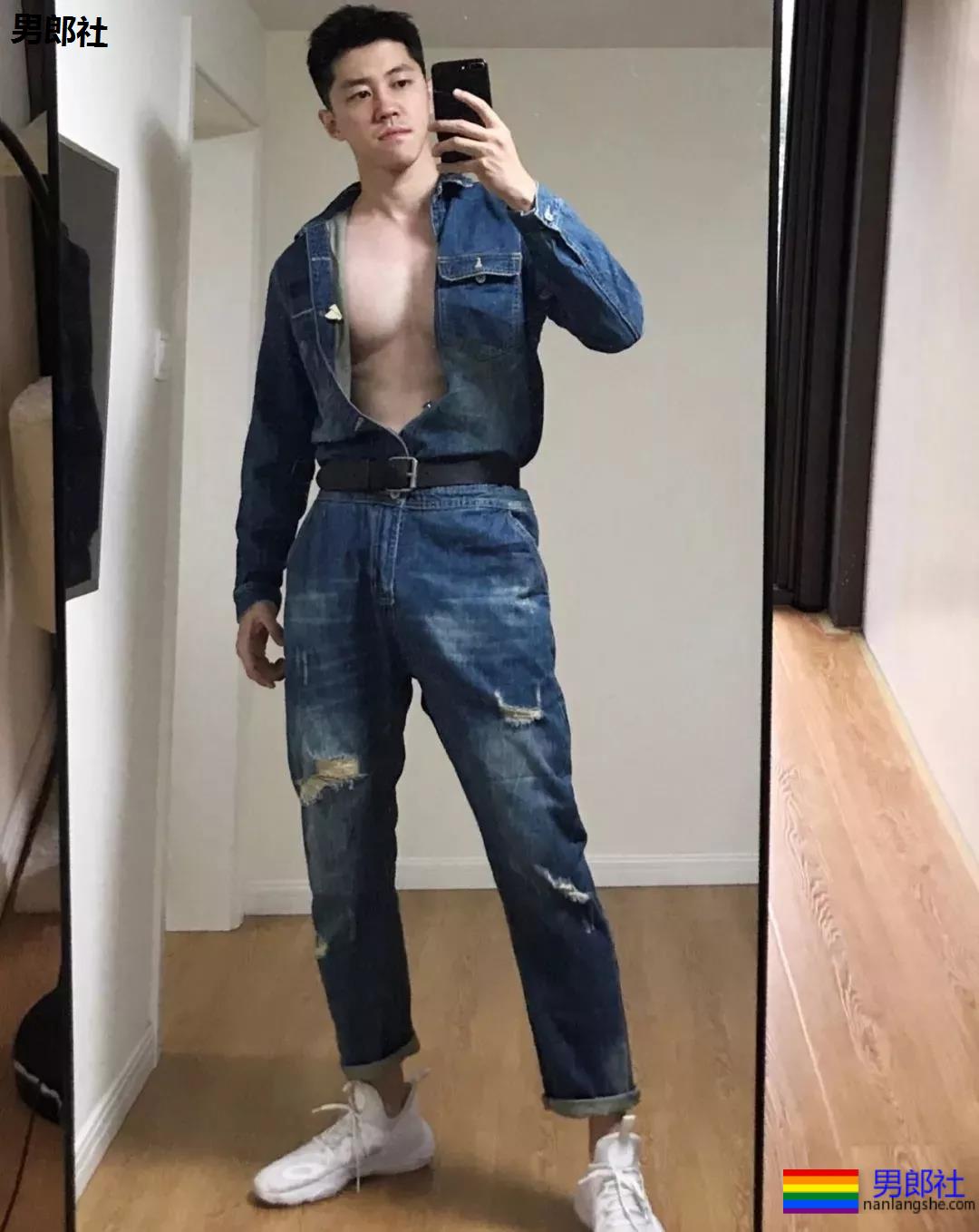 假期到了，肌肉小哥哥也连续上线 - 51虹马