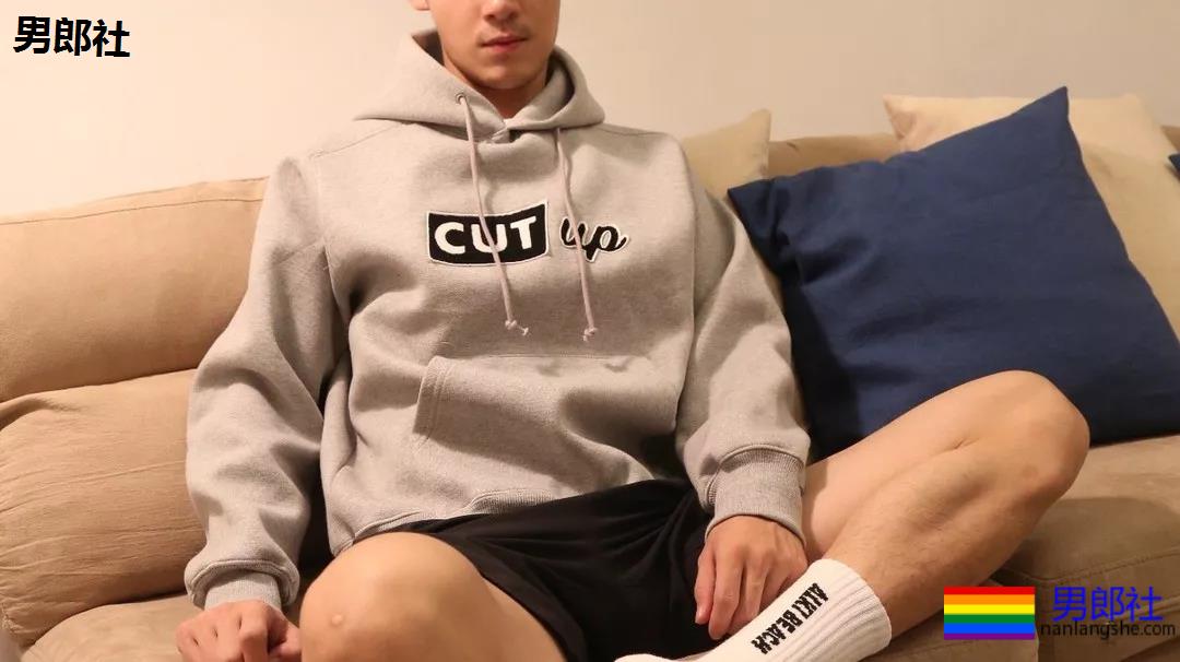 妈妈说:“喜欢男生就喜欢嘛,这有啥子嘛!”-51虹马