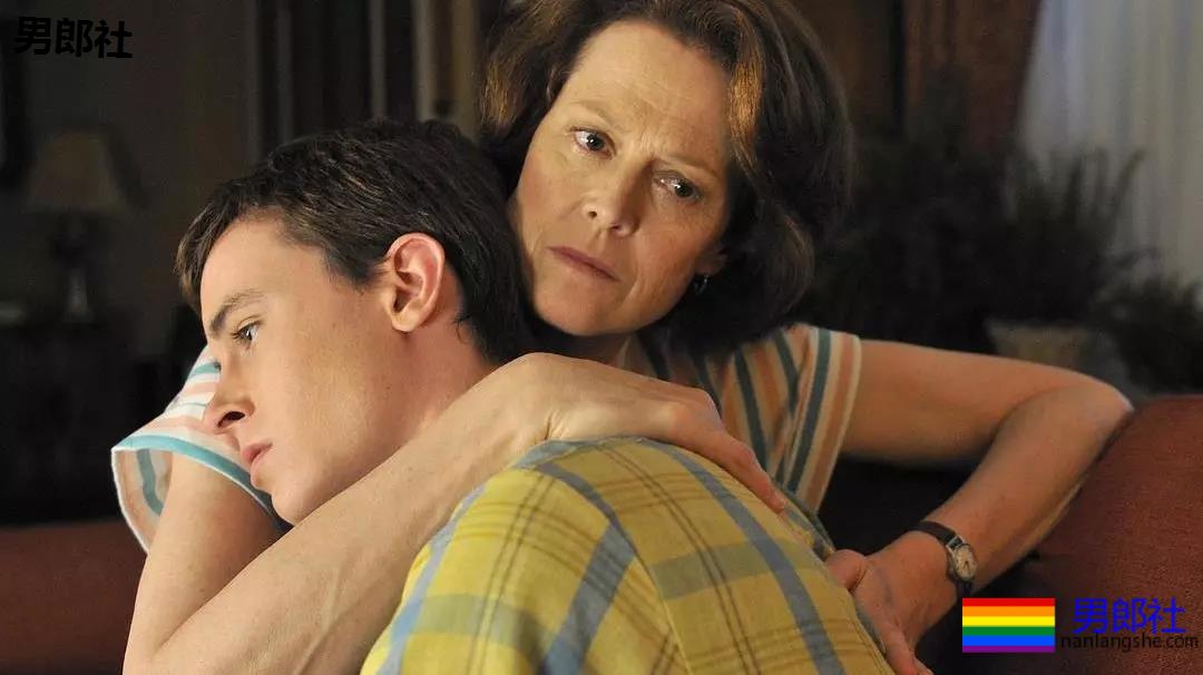 妈妈说：“喜欢男生就喜欢嘛，这有啥子嘛！” - 51虹马