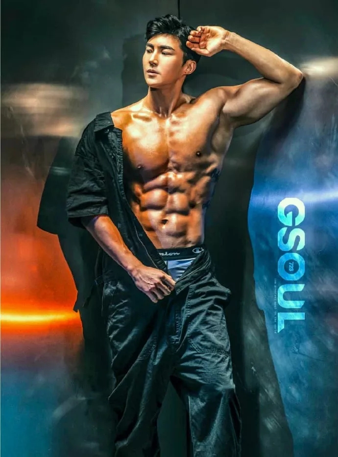 呼之欲出的解释肌肉—韩国KR健身健美模特 - 51虹马