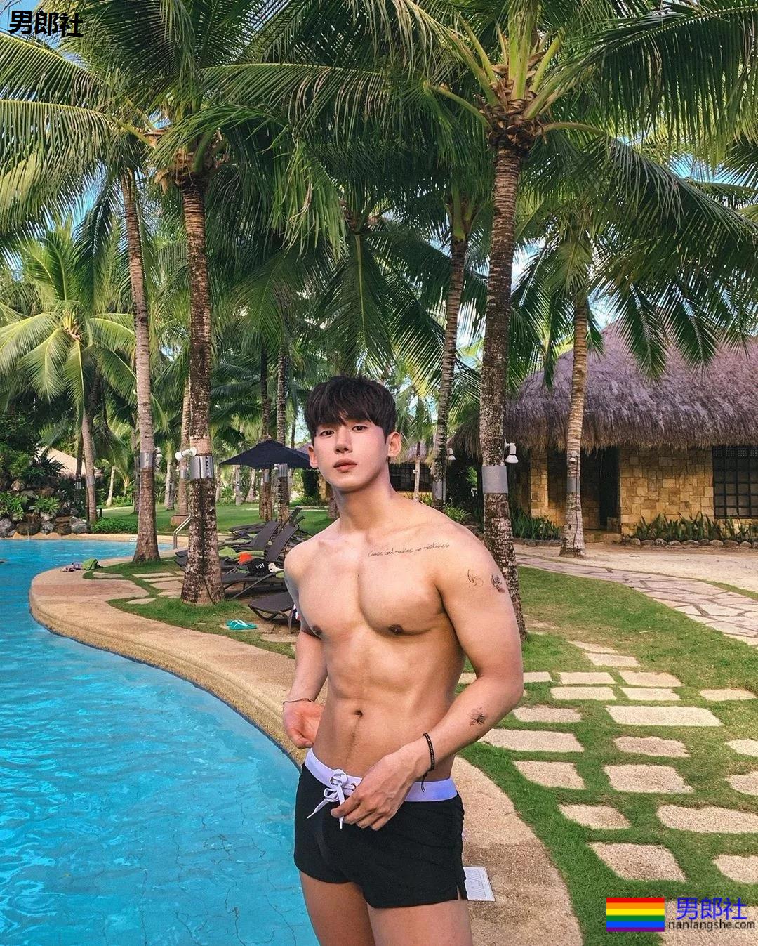 刷爆INS的筋肉大鼻子小狼狗，完美肉身馋哭网友! - 51虹马