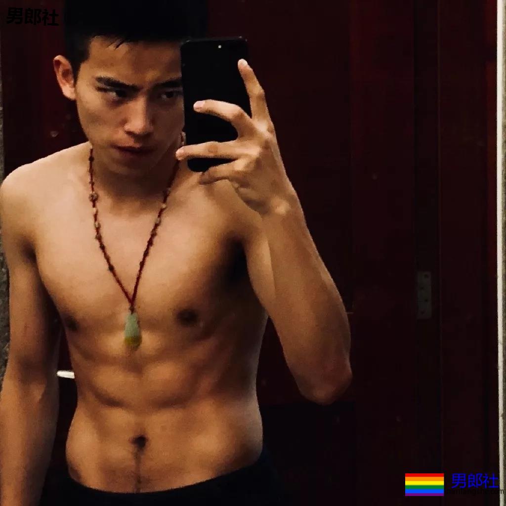 現在的00後都發育的這麼大了嗎？ - 51虹马