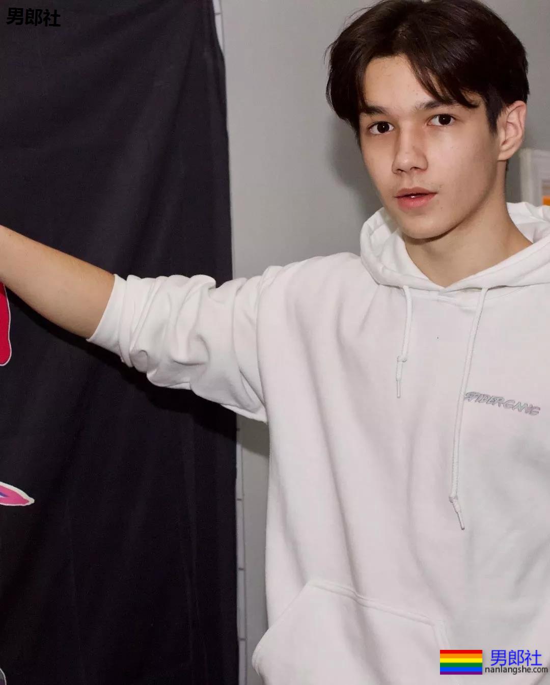 这“该死”的混血儿，糟糕是心动的感觉 - 51虹马