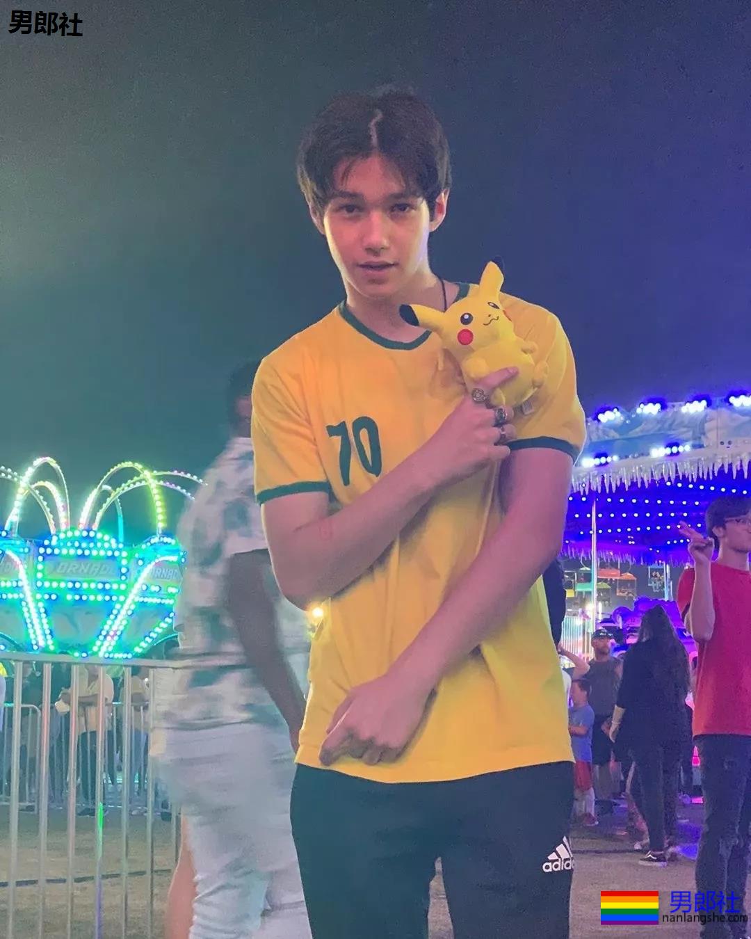 这“该死”的混血儿，糟糕是心动的感觉 - 51虹马