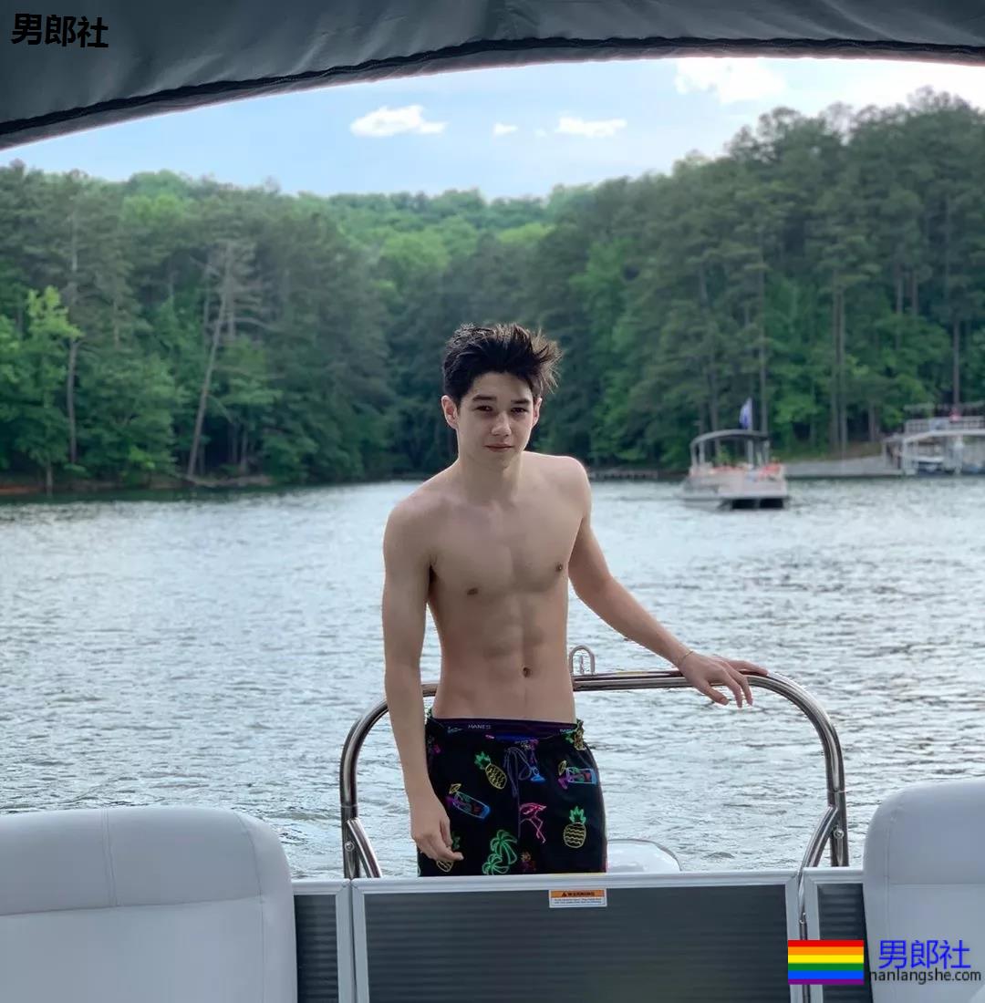 这“该死”的混血儿，糟糕是心动的感觉 - 51虹马