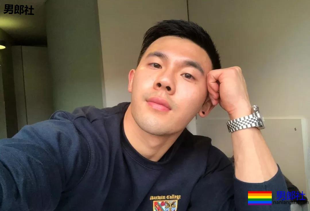 小哥哥颜高身材棒！我可以。 - 51虹马